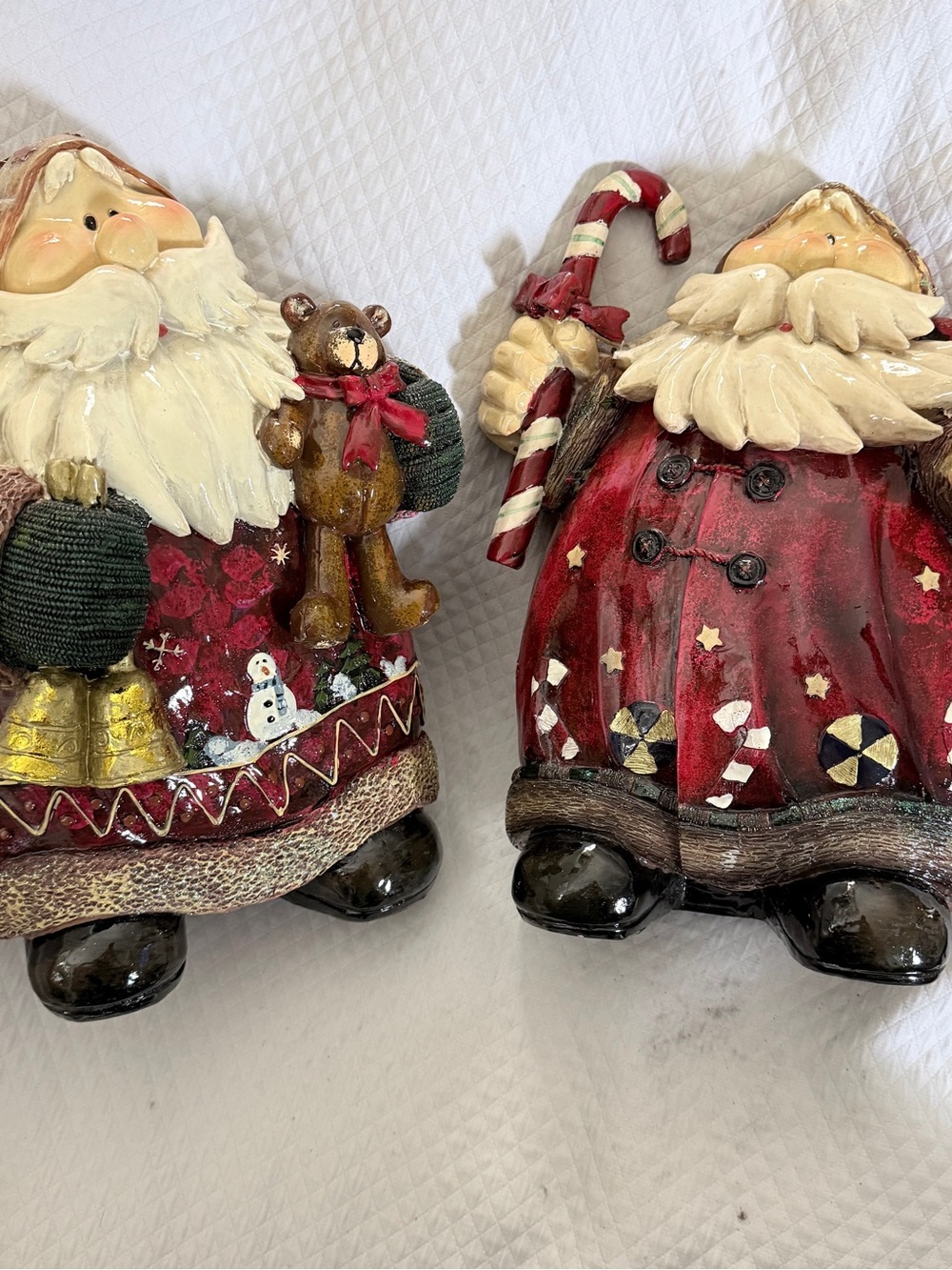 Pair of Large Vintage-Style Resin Old World Santa Figurines 12” Tall. Like New!